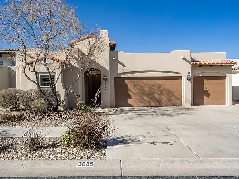 3685 Santa Marcella Ave — Photo 1
