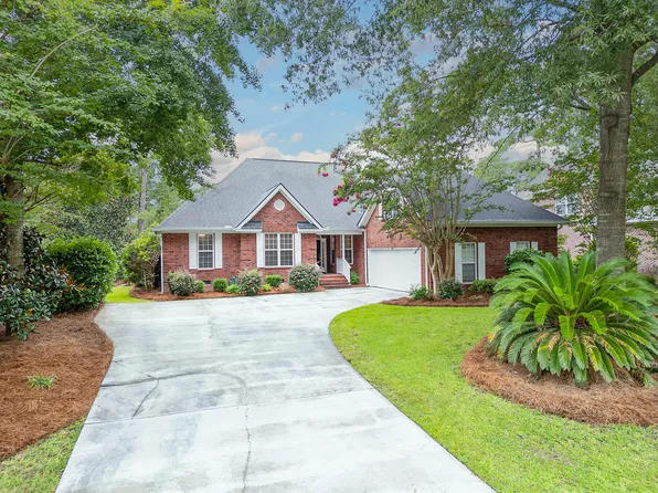 4424 Wild Thicket Ln, North Charleston, SC 29420