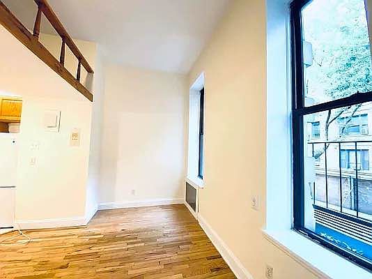 2nd image of 252 W 91st St APT 26
