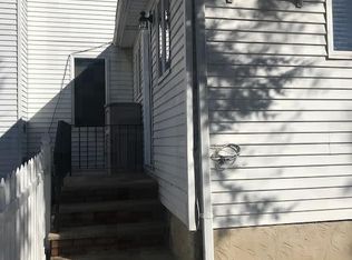 400 Yetman Ave, Staten Island, NY 10307