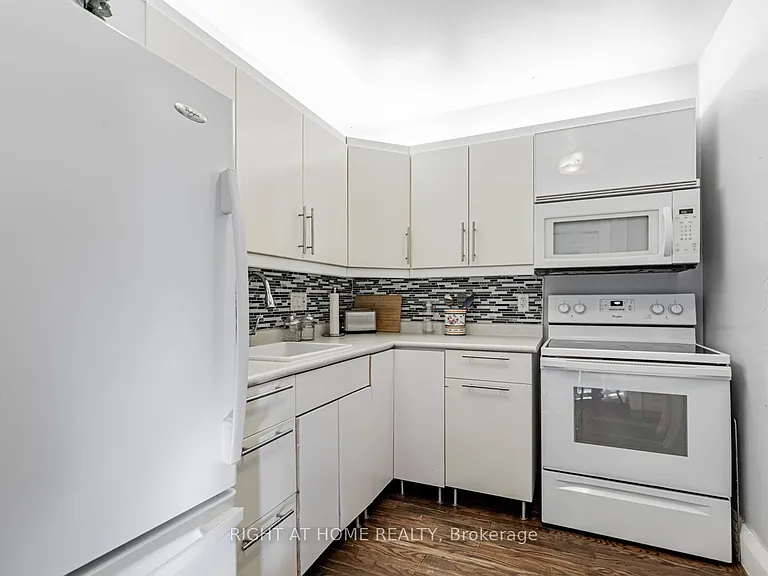 110A Harewood Ave — Photo 6