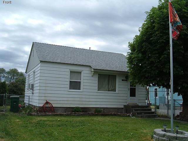 front of home 06/2009