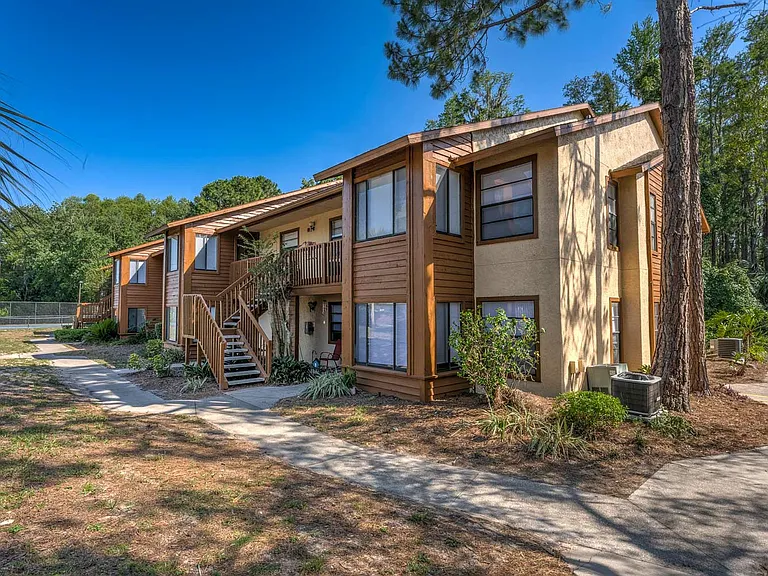 Cypress Trail Apartments — Photo 9