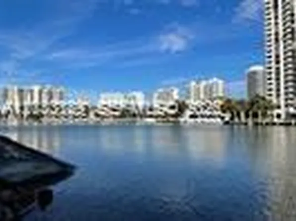 3030 Marcos Dr, Aventura, FL