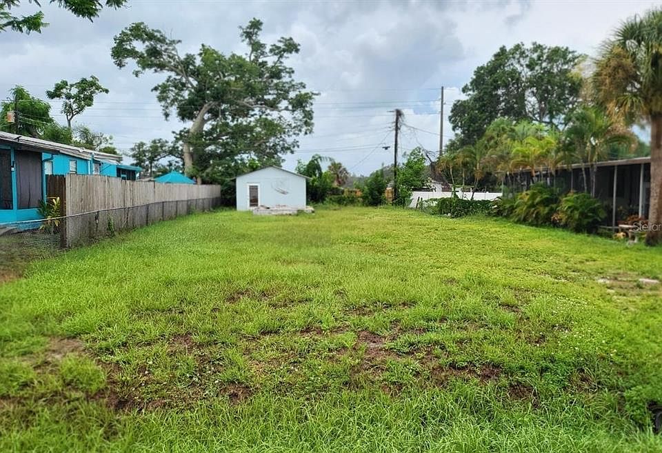 1st image of 0 PEARL AVENUE N LOT 7