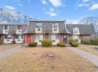 18 High Path Rd UNIT 18, Windsor, CT 06095