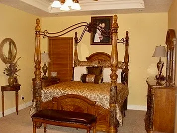 104 W Tyler Ln — Photo 8