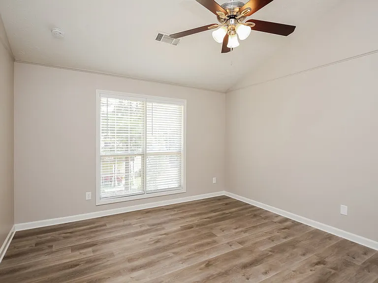 5912 Sycamore Ridge Dr — Photo 11