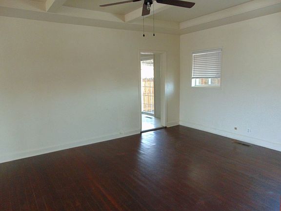 3rd image of 2130 Stewart Ave
