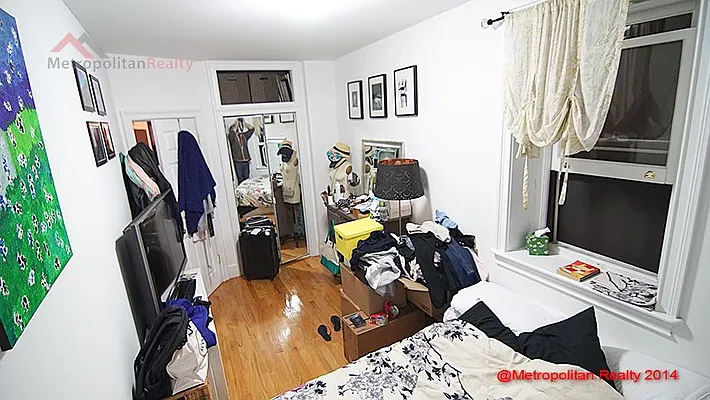 Rented by Metropolitan Realty | media 7