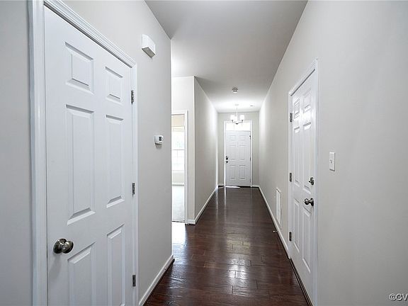 4th image of 620 Haven Mews Cir