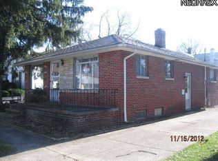 20525 Belvidere Ave, Fairview Park, OH