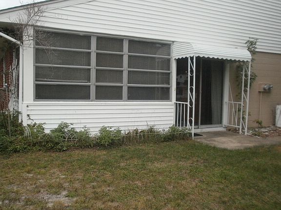 4th image of 20 Crestwood Parkway #D