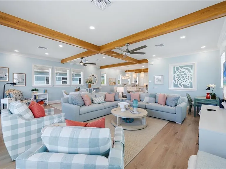 113 Aqua Ln — Photo 11