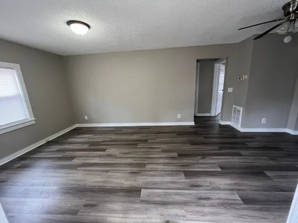 912 Tunnel Blvd, Chattanooga, TN 37411