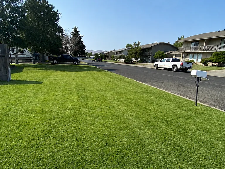 705 S 45th Ave — Photo 13