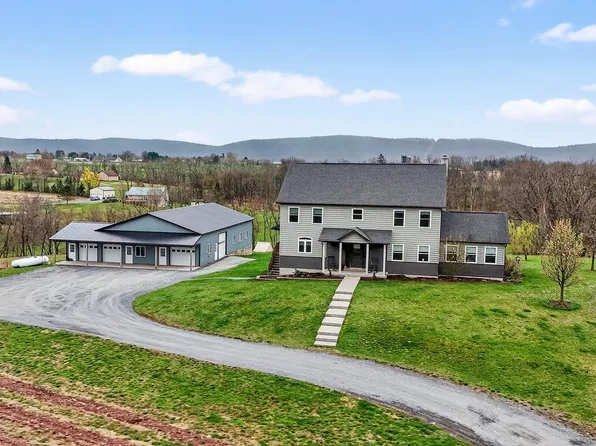 350 Middle Rd, Millersburg, PA 17061