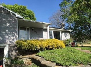 982 State Park Rd, Wind Gap, PA 18091