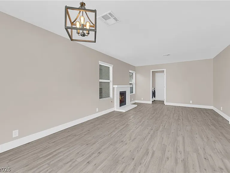 7727 Scoby Ct — Photo 7