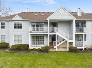112 Lindsey Ct #112, Franklin Park, NJ 08823