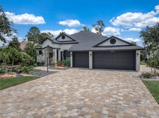 5027 Strafford Oaks Dr, Sebring, FL 33875
