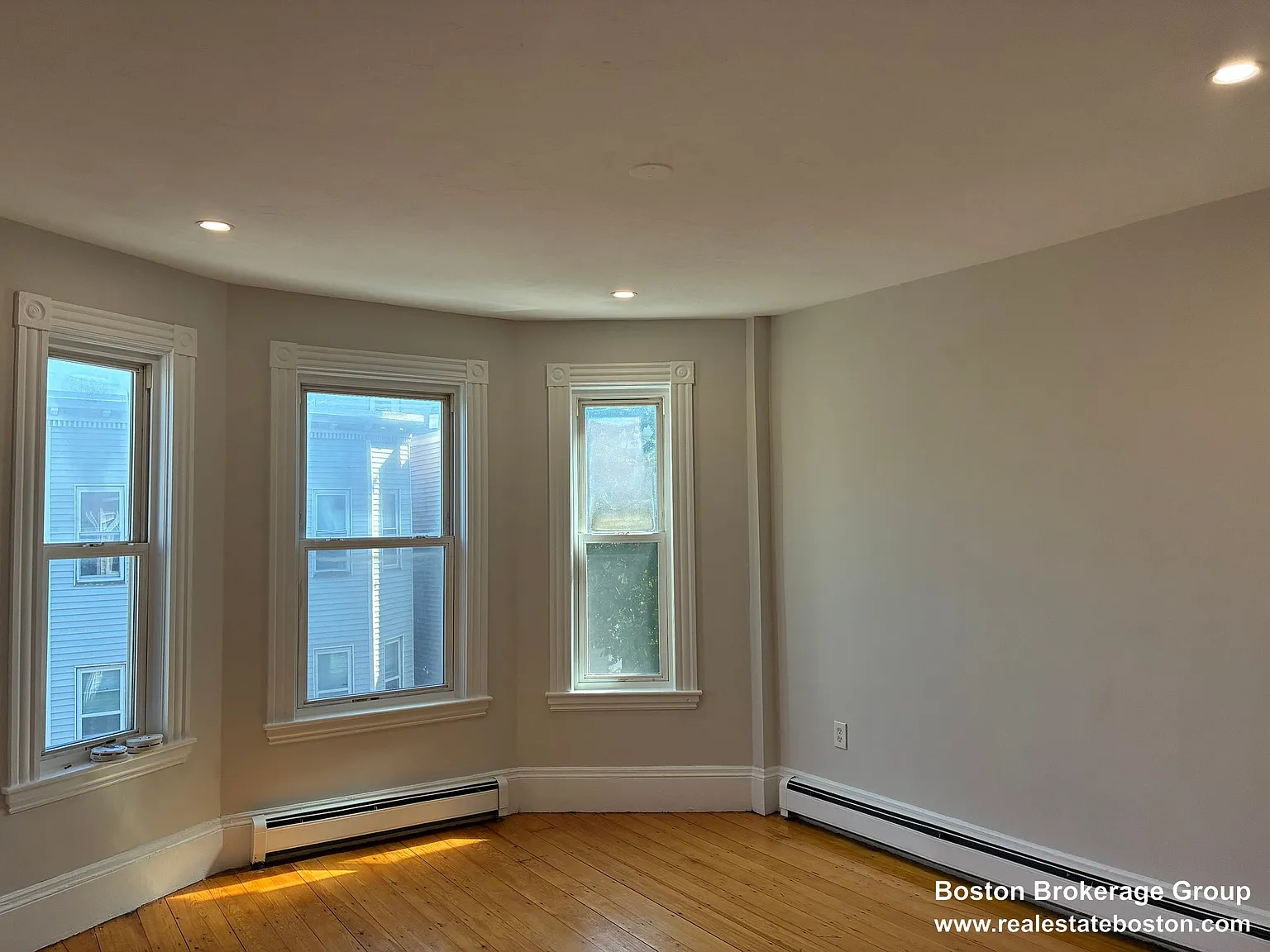 3 bed, 1.0 bath, $2,850 — Photo 3