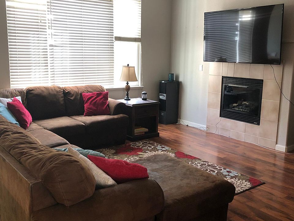 2nd image of 9642 Toyon Bay Ct