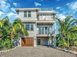 2403 Avenue C, Bradenton Beach, FL 34217