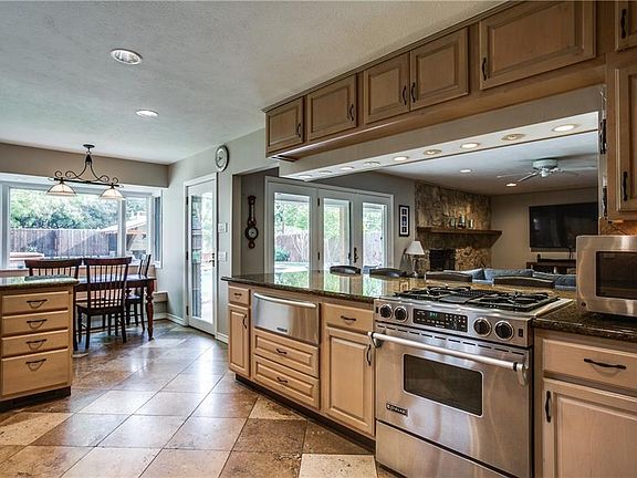 5th image of 3747 Waldorf Dr