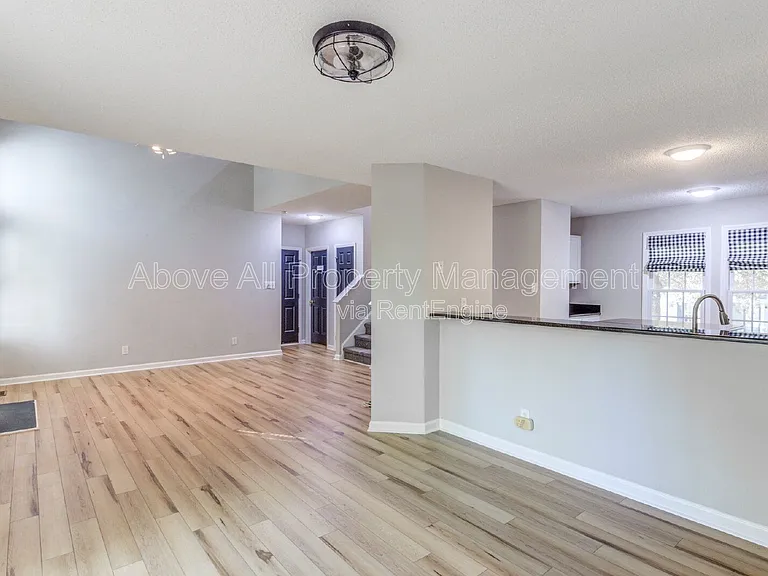 103 Unaka Ct — Photo 22