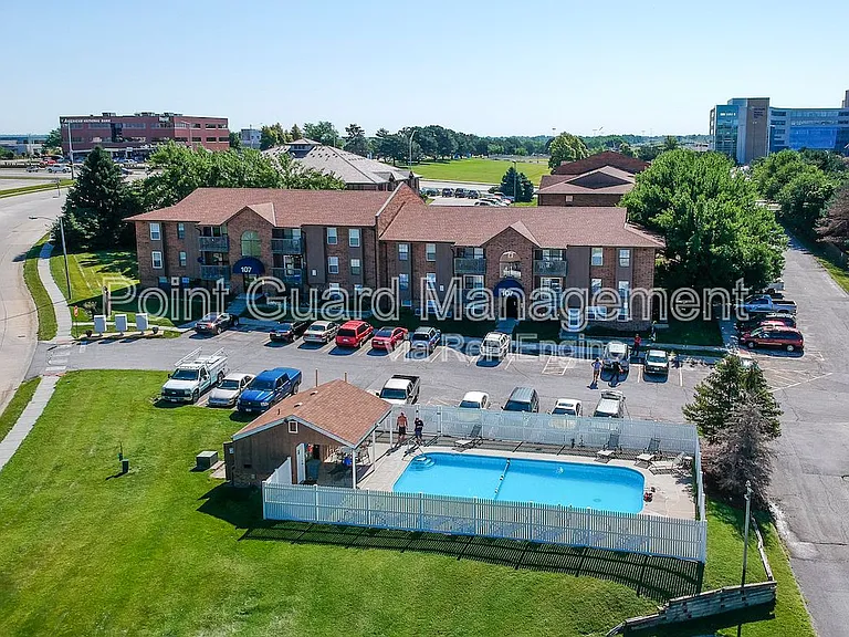 107 W Gold Coast Rd — Photo 39
