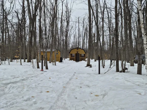 213 Primrose Trl, Gaylord, MI 49735