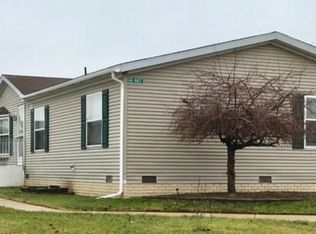 867 Stevens Trl, Monroe, MI 48161
