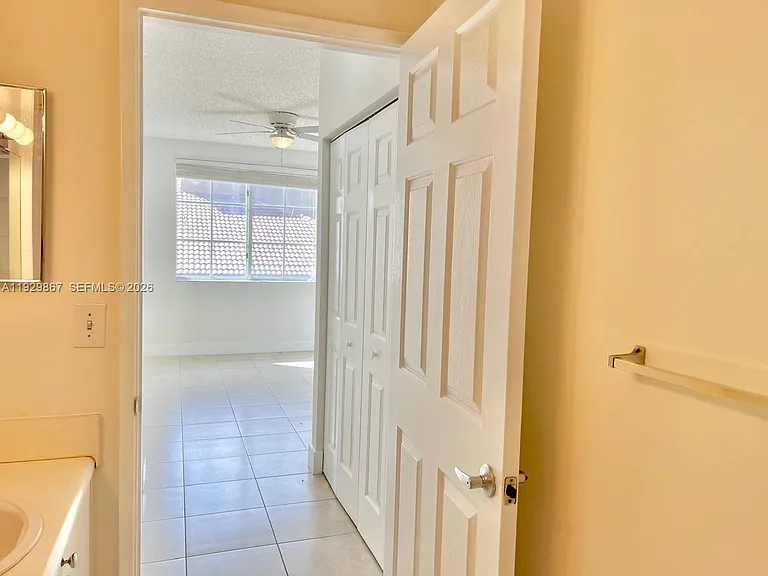 8000 N Nob Hill Rd #204 — Photo 12