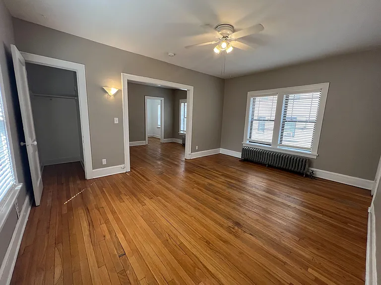 Stevens Square Apartments — Photo 6