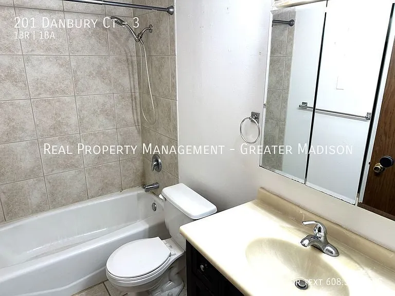 201 Danbury Ct #3 — Photo 6