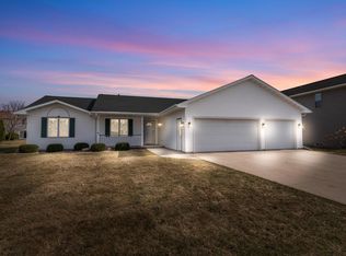 567 Sarah Dr, Fond Du Lac, WI 54935