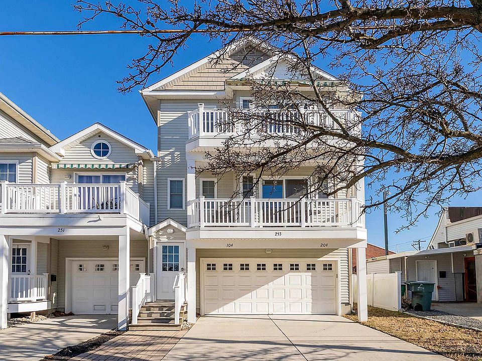 1st image of 253 E Baker Ave #104