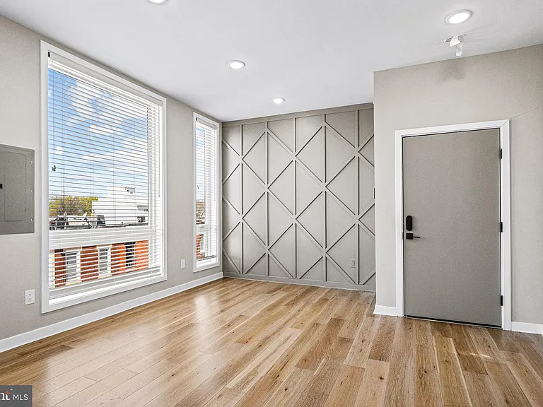 2409 N Hancock St #6 — Photo 12