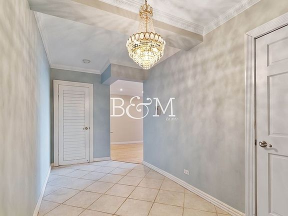 3rd image of 3925 51st St APT 5D