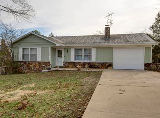 354 Greenbrier Ln, Hollister, MO 65672
