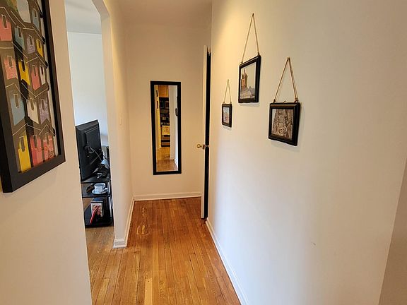 5th image of 681 W Wrightwood Ave APT 2E
