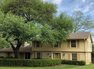 305 Elizabeth Rd, Terrell Hills, TX 78209