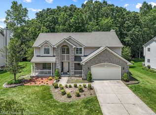 23795 Stony Creek Dr, Farmington Hills, MI 48336
