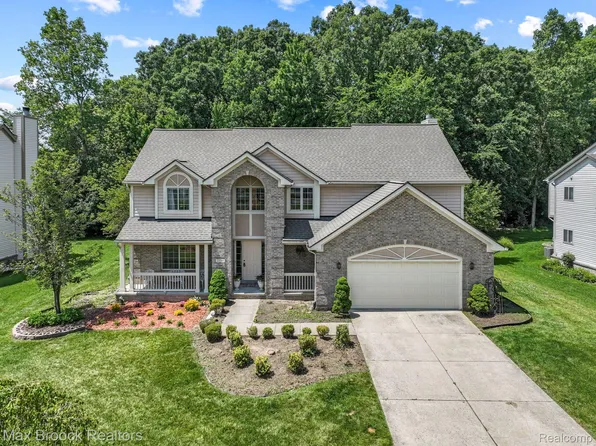 23795 Stony Creek Dr, Farmington Hills, MI 48336