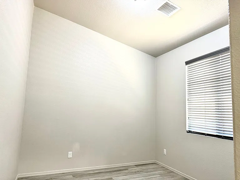 1169 Barnes Dr — Photo 12