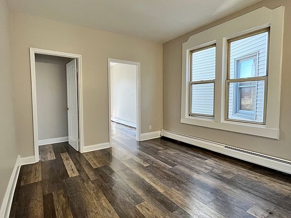 2nd image of 8 Sheffield St APT 2R