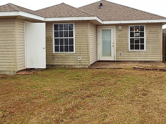 2nd image of 2316 Bur Oak Dr