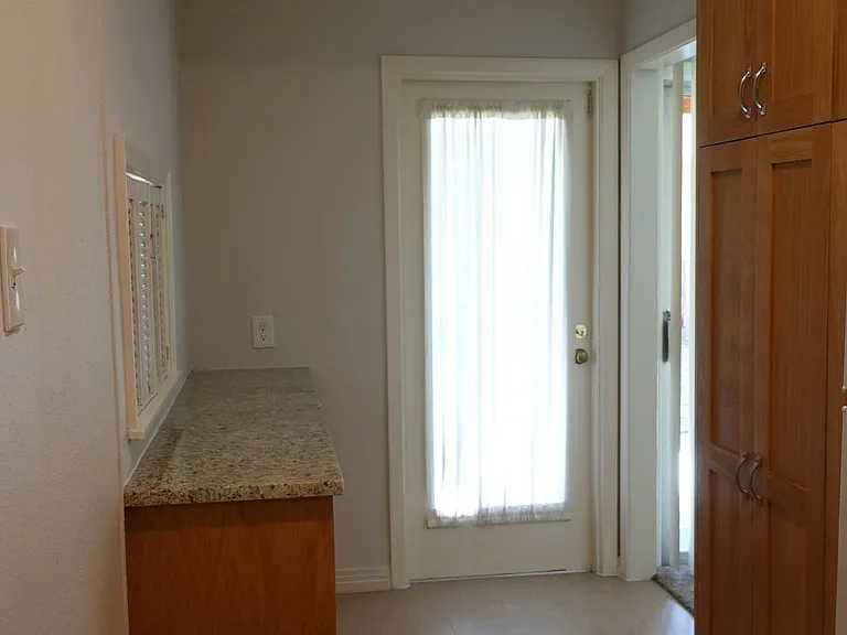 254 E Rosewood Ave #2 — Photo 12
