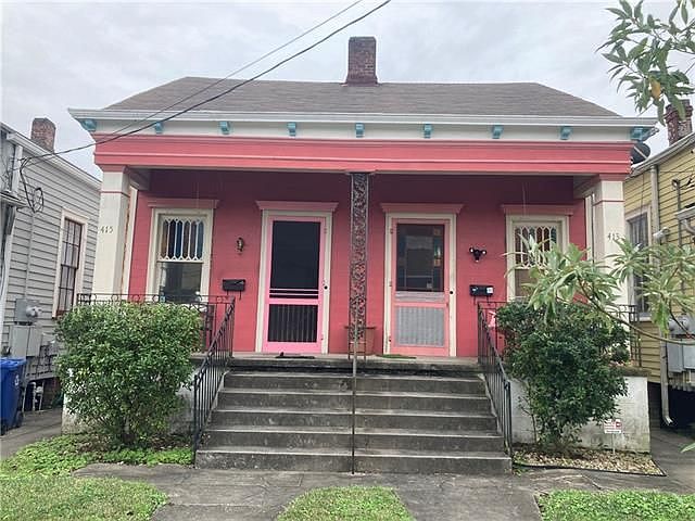 1st image of 415 Pelican Ave